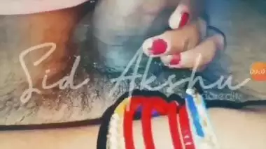 Desi bhabi very hot handjob-2