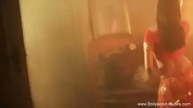 She Give Seductive Pose Feeling Good To Enjoy And Feel