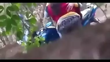 There's sex action outside and XXX voyeur films Indian couple on bike