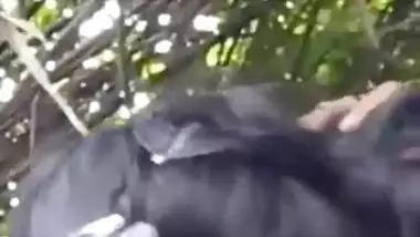 Today Exclusive-horny Desi Girl Boob Pressing And Blowjob Outdoor