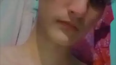 Slim desi horny girl fingering pussy viral nude