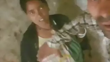 Bihari village girl boob press and viral fucking