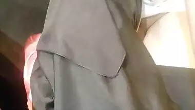 Muslim girl doing hot BJ
