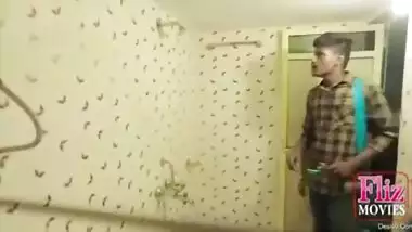Desi Girl Sex With Plumber Boy With clear Hindi Audio