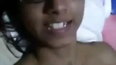 Desi Girl girl showing her cute boobs