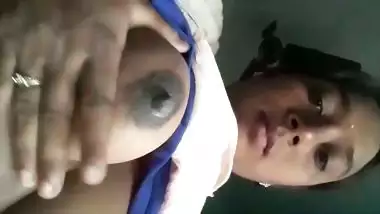 South Indian girl strips and shoots her nude MMS