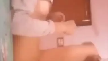 Teen Nepali lovers sex MMS video