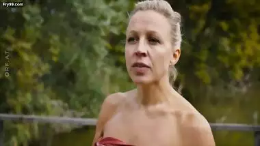 Blonde hotties enjoying enthusiastic sex