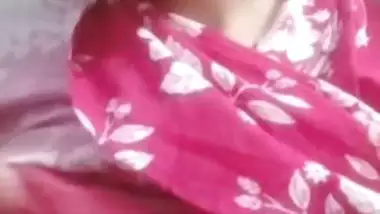 Big ass aunty slapping booty during live call