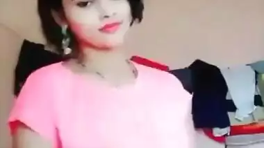 Vingo Girl Braless Boobs Bouncing