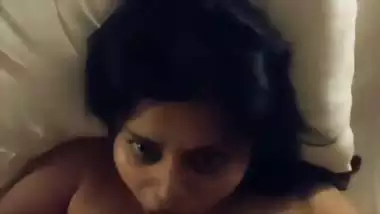 An erotic Indian blowjob of a girl makes her BF cum