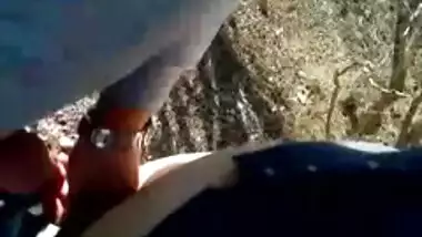 Arab girl outdoor rubbing her puzzy n suckking cock