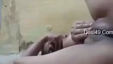 Indian babe has perfect XXX jugs to show and wet pussy to masturbate