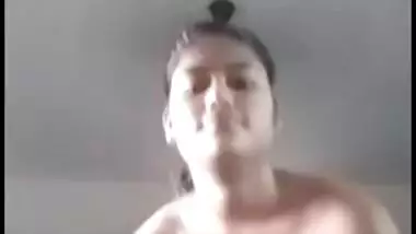 Dsi cute girl show her big boob and pussy