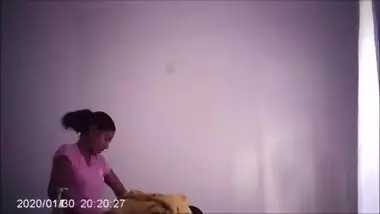 Full video of desi girl doing sex massage