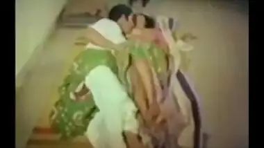 Desi aunty with big love bubbles xxx porn abode wife saree sex with neighbour