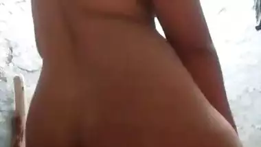 Sexy and super hot body indian girl nude selfie for her lover