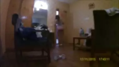 Amisha desi girl wearing panty teasing hotel room service guy