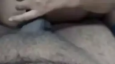 Big boob whore’s Indian blowjob makes guy cum profusely