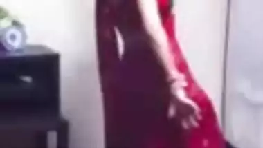 Dance in Saree - NON NUDE 