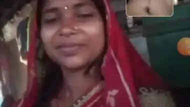 Desi village bhbai romance in video call with lover