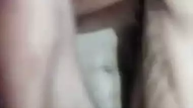 Bangladeshi Desi slut pleases client via XXX fucking in missionary pose