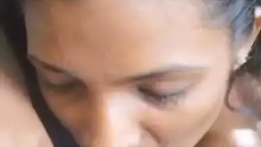 Guy cums on his GF’s face during hot outdoor sex