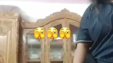 Bengali girl striptease dancing and nude pussy rubbing