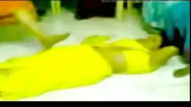 Indian auntys doing a dirty dancing