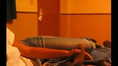 Oral-job porn video of sexy Indian office HR manager in hotel