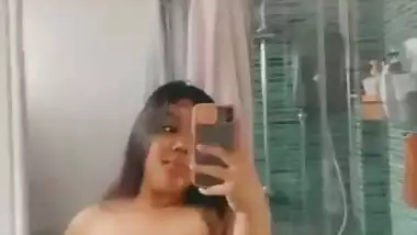 Fatty chubby girl full nude selfie