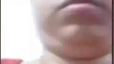 Sexy bhabhi nude breasts showing on video call