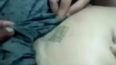 Moulana has a hot girl