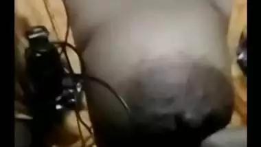 Nogaon lady show her boobs