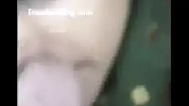 Desi Lady Gives Blowjob