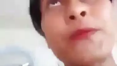 Assame Boudi showing her nude buttery pussy