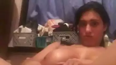 Nude MMS of a horny girl fucking her pussy with a dildo
