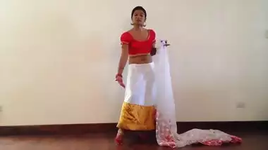 Indian Girl Giving Sari Lesson - Movies.