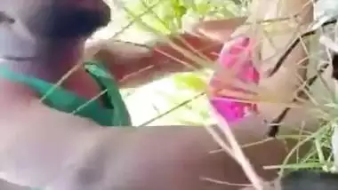 Trapping desi village girl and fucking her outdoor MMS