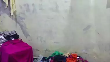 Gav Se Ahi Kamwali Bai Ko Kam Karne Wale Ladake Choda